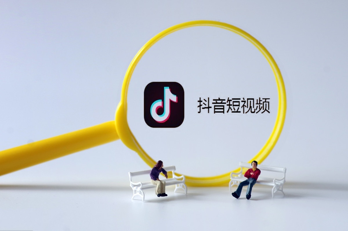 抖音花100块买热门_抖音买热门有用吗_抖音买赞和评论能上热门吗