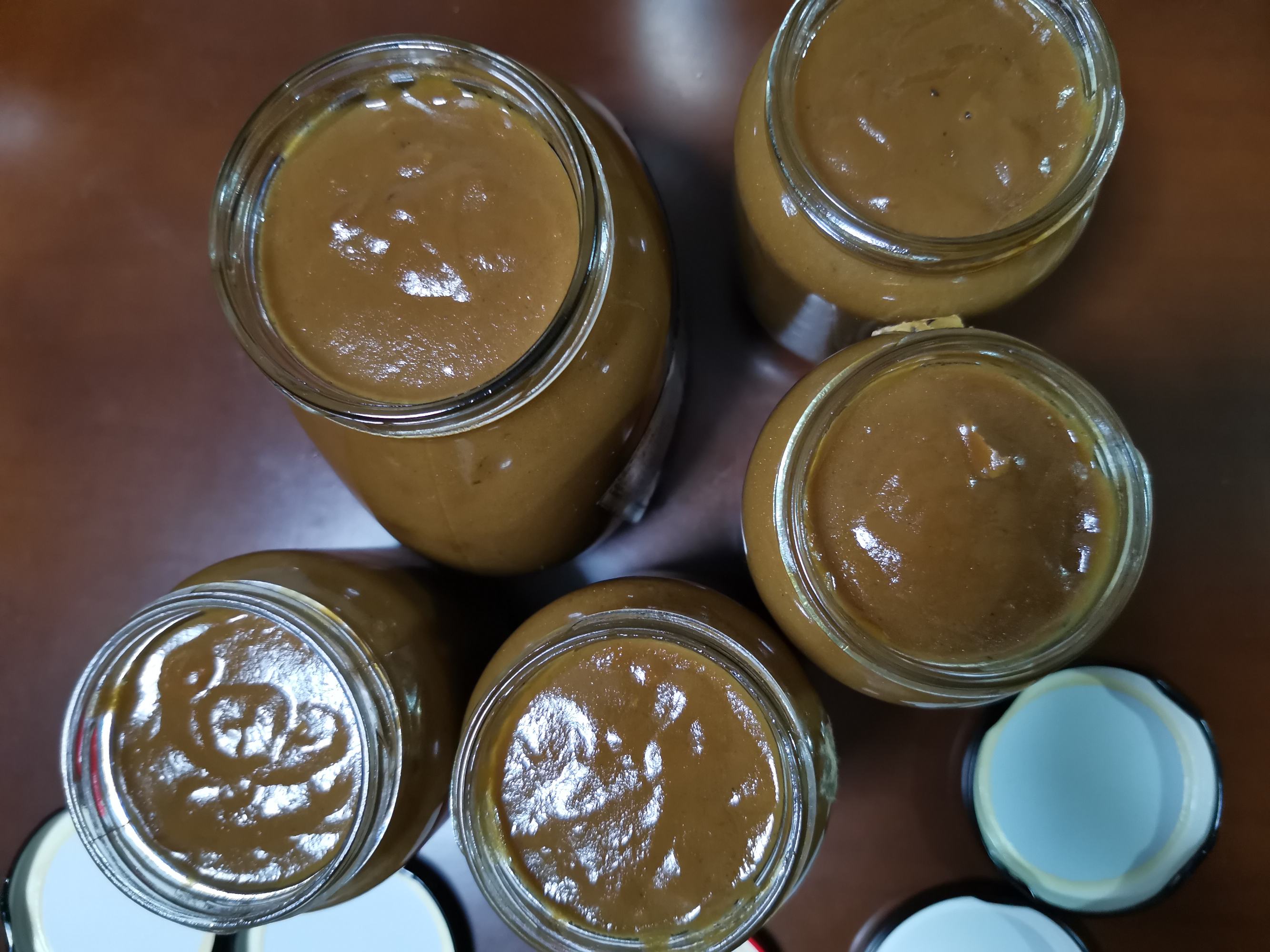 用姜膏按摩脾俞肾俞穴位_自制姜膏视频_原始点外用姜膏视频