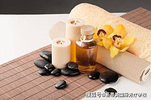 精油按摩无限制高清视频_无油空压机活塞环安装视频_女性精腹部油按摩视频