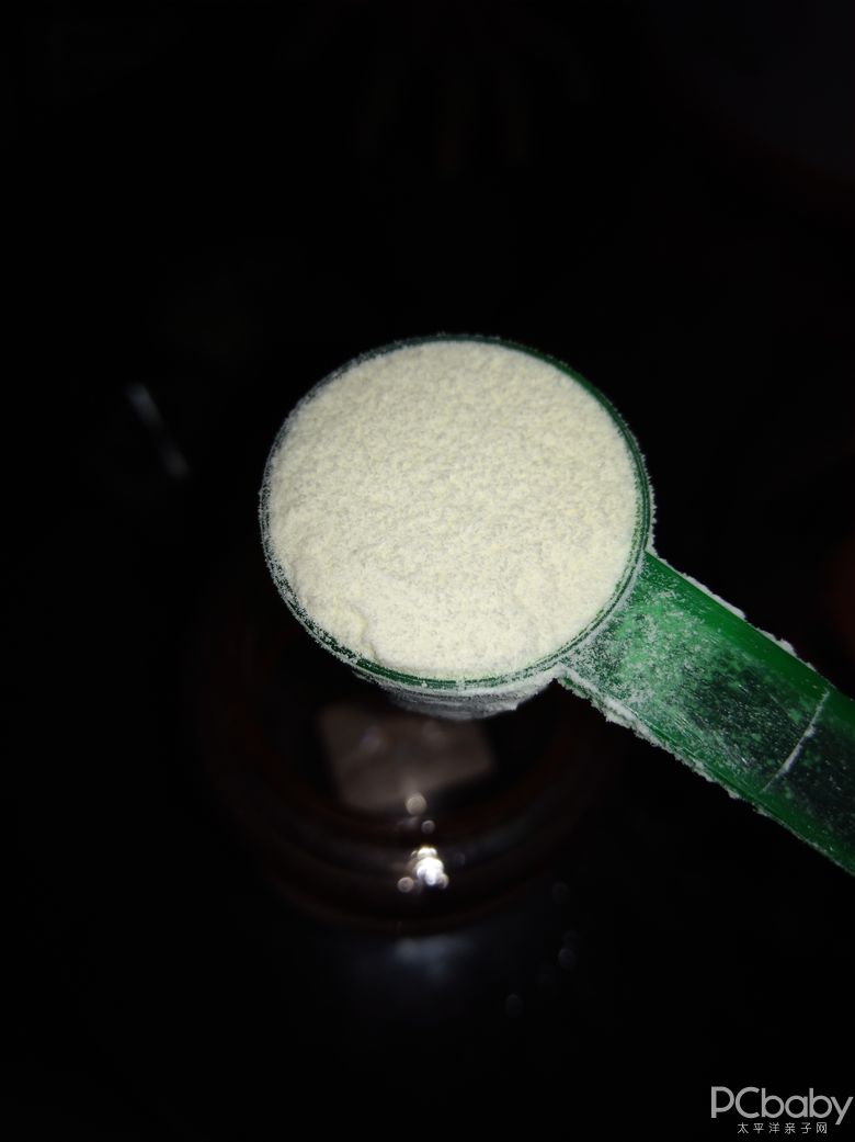 奶粉冲开后有颗粒图片_君乐宝奶粉冲时有颗粒_奶量算冲奶粉前还是后