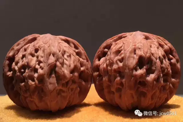 虎头核桃盘玩方法_新买的核桃怎么盘玩_新买核桃盘玩步骤方法