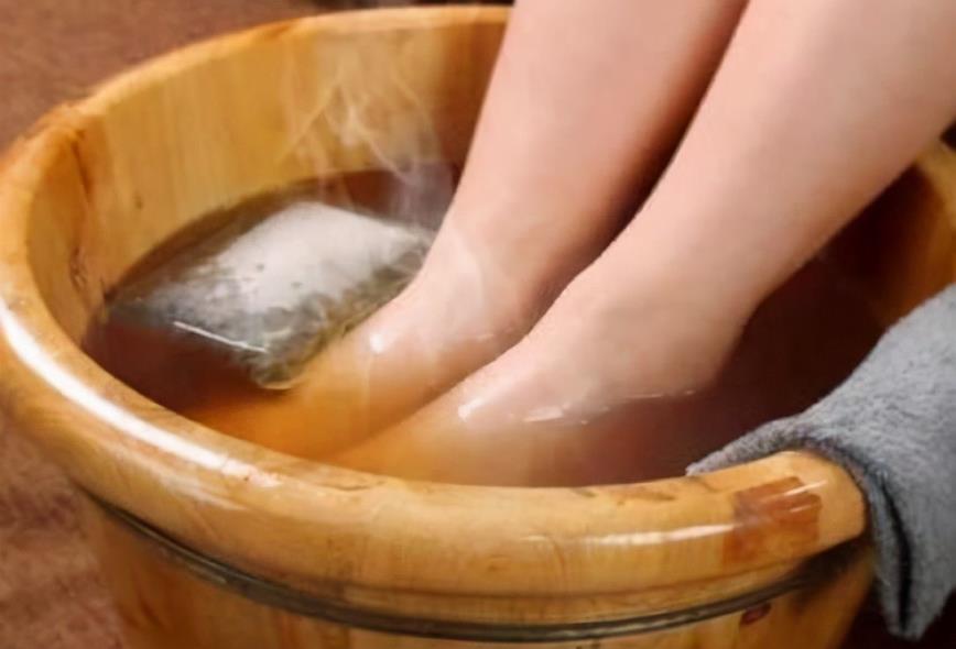 足贴去湿气是真的吗_鸽子汤的做法去湿气_足热贴正确贴法