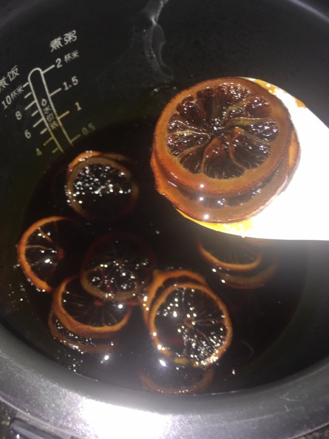 电炖锅做柠檬膏的做法_两斤柠檬可以做多少柠檬膏_做柠檬膏一般几个小时为好