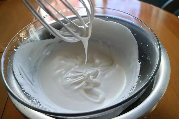 淡奶油打发前 冷藏_打发的淡奶油能冷藏吗_淡奶油没有冷藏打不发怎么办