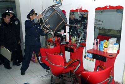 鱼化寨里面足浴价格_鱼疗足浴厂家_番禺化龙足浴按摩