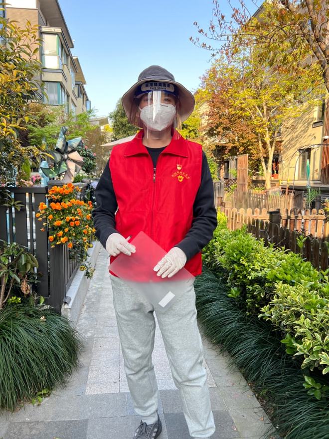 市民社会与法律精神:人的品格与制度变迁_荷花品格梅花精神例子_法律变迁和法律稳定性的关系