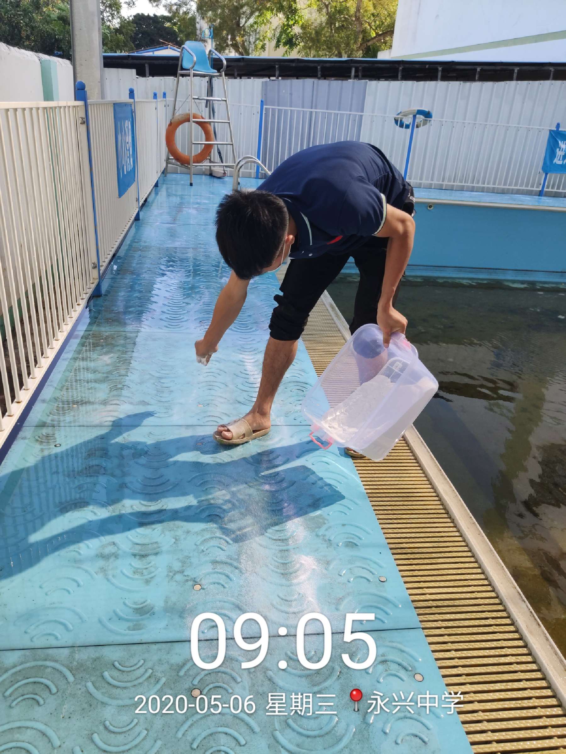 泳池除藻剂的使用方法_泳池为何澄清剂加了没变清_使澄清石灰水变浑浊的化学式