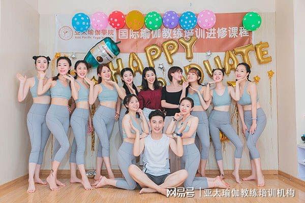 健身工作室做教练好吗_做健身教练压力好大_煤气罐压力大好还是压力小好