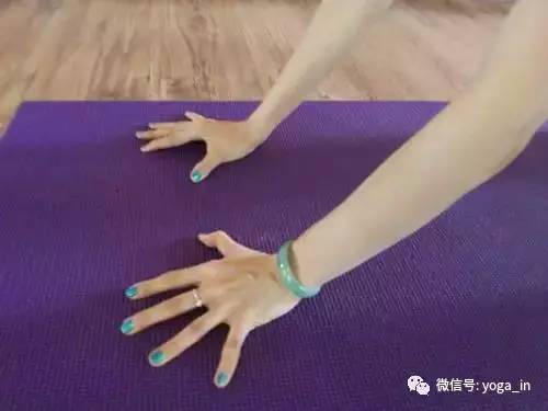 女性手臂力量训练方法_女性手臂训练动作_女性手臂力量训练方法