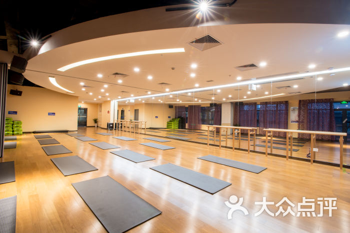 hiit减脂_hiit 的减脂能力是不如普通有氧_hiit减脂健身训练计划女生
