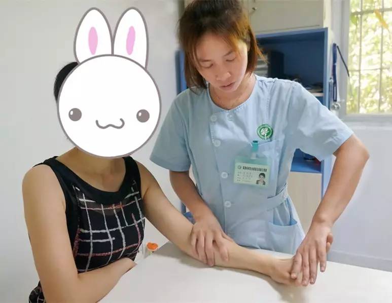 宝宝在瑜伽球上做运动_床上可以做的收腹运动_床旁血滤管路最长可以做几个小时