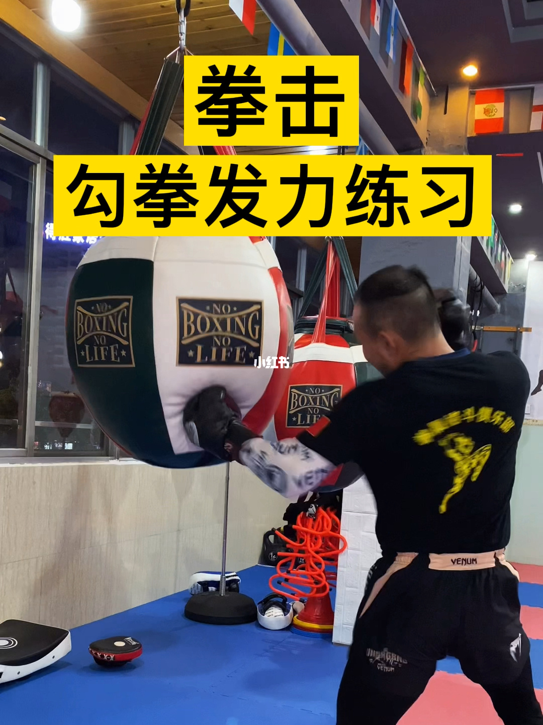 肌肉男抗击打踩腹肌训练_肌肉男抗击打踩腹肌训练_肌肉型男腹肌壁纸