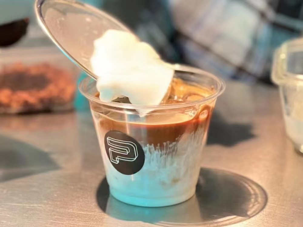 像抖音e杯奶茶软件是什么梗_抖音coco奶茶配方草莓_抖音江阴奶茶小哥哥