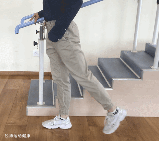 盘腿坐能矫正x型腿吗_x腿型自己怎么矫正_矫正x腿型5个瑜伽动作