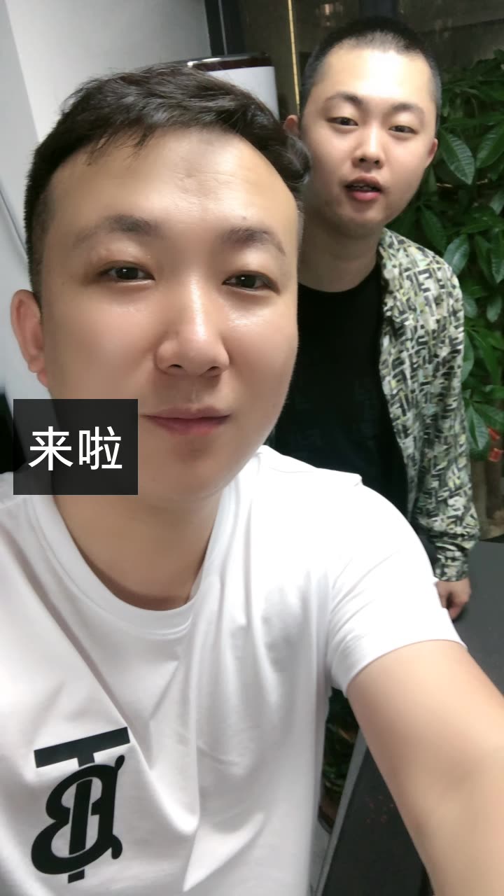 快手点赞一毛10000个赞_为什么能进入对方朋友圈却不能点赞_快手点赞对方知道吗