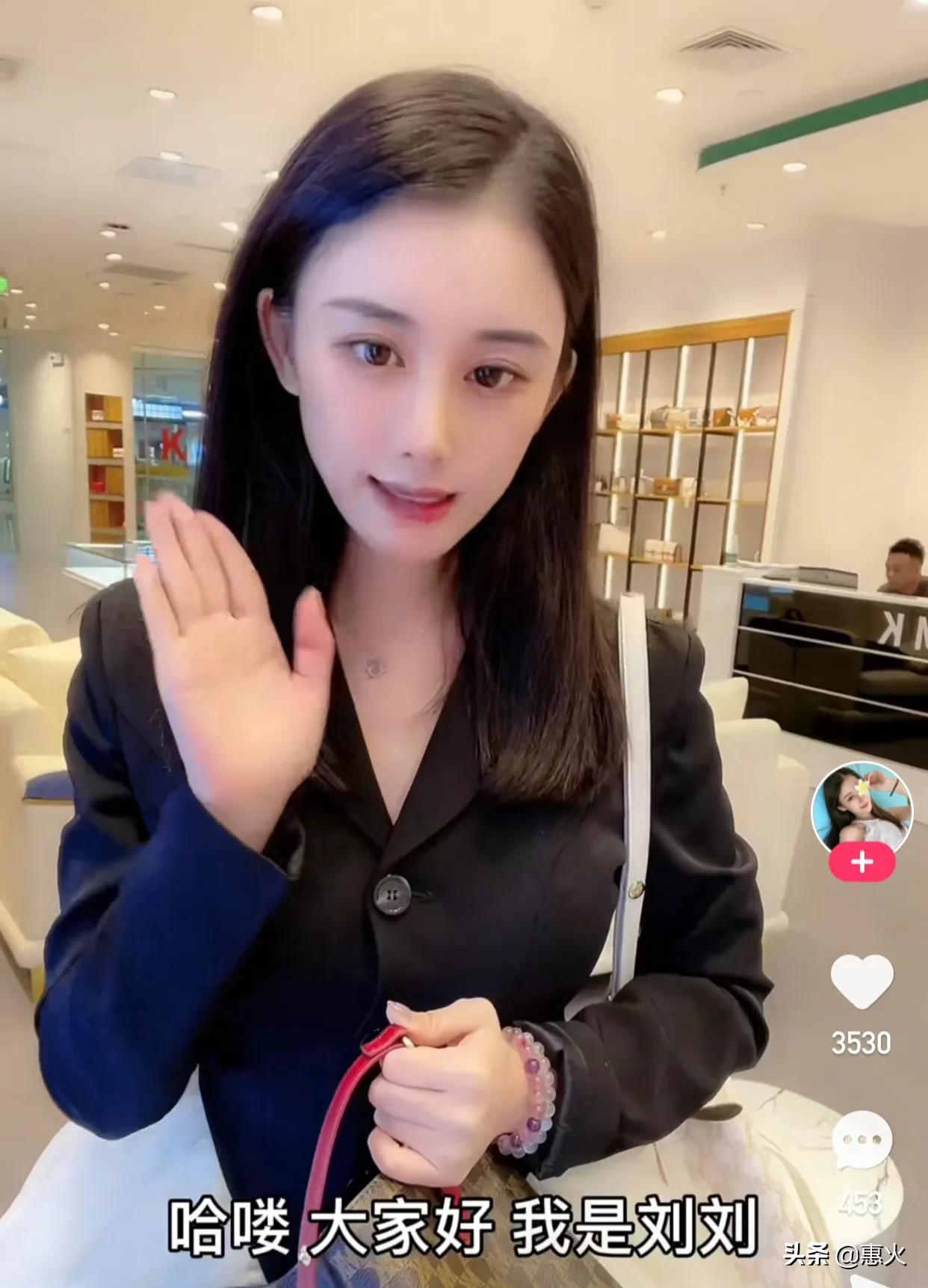 小鑫在线刷快手gif播放量_gif快手怎么制作gif_快手赞gif