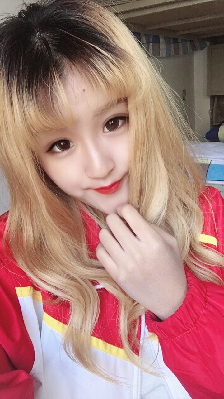 男友总在快手点赞女的_qq点赞怎么点10次_微信点赞回赞免费软件