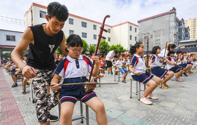 快手怎么剪裁视频教程_快手赞的教程_快手里面赞视频怎么删