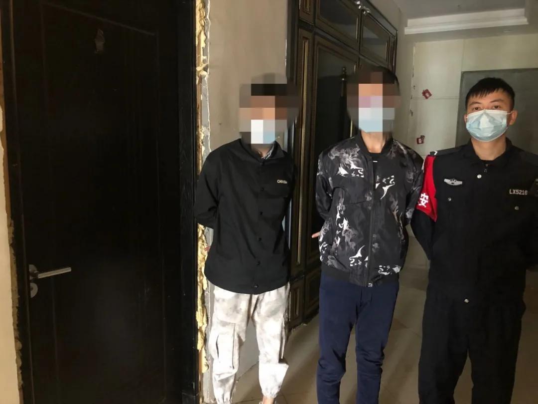 qq刷赞工具 qq名片刷赞精灵_快手刷粉丝刷双击软件_快手的赞怎么刷