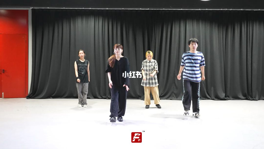 加加油舞蹈分解教学_为梦想加油英文怎么说_为梦想加油舞蹈分解动作