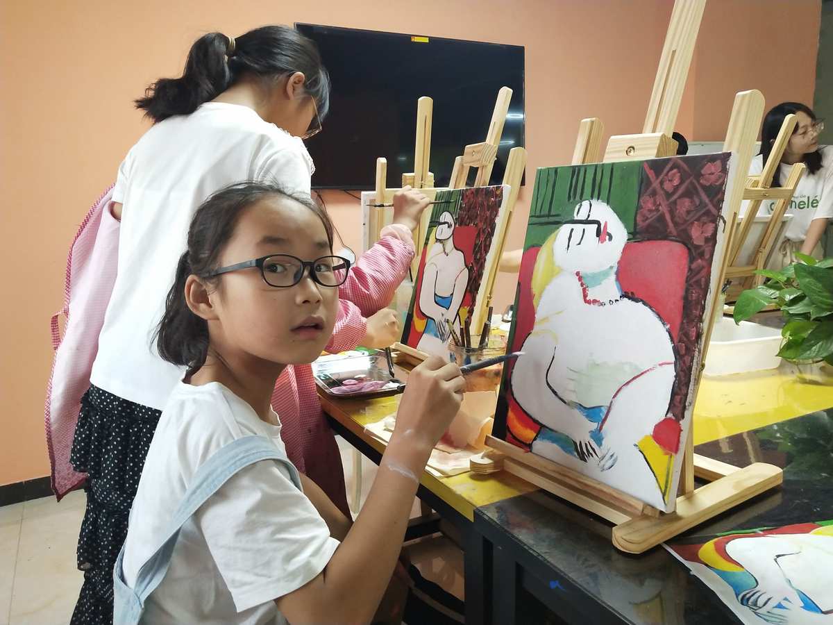 中国少年儿童造型艺术培训中心_中国儿童中心_扬州色研彩妆造型形象设计中心