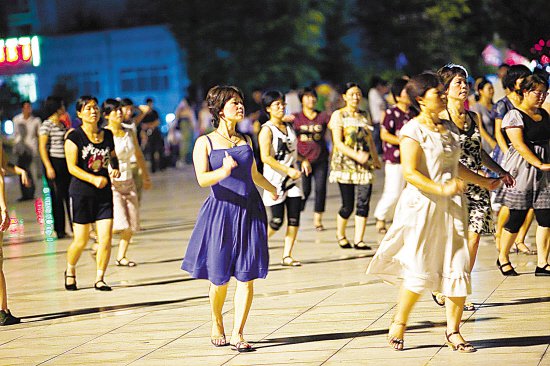 遂宁网舞蹈中国大妈爱跳舞_中国大妈爱跳舞音乐_大妈爱跳舞土豆