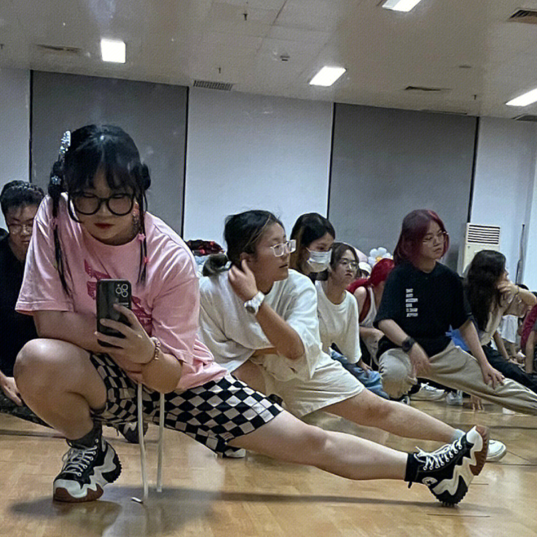 芜湖少年宫网上报名2019_少年宫宫徽_小杜鹃艺术团老师介绍
