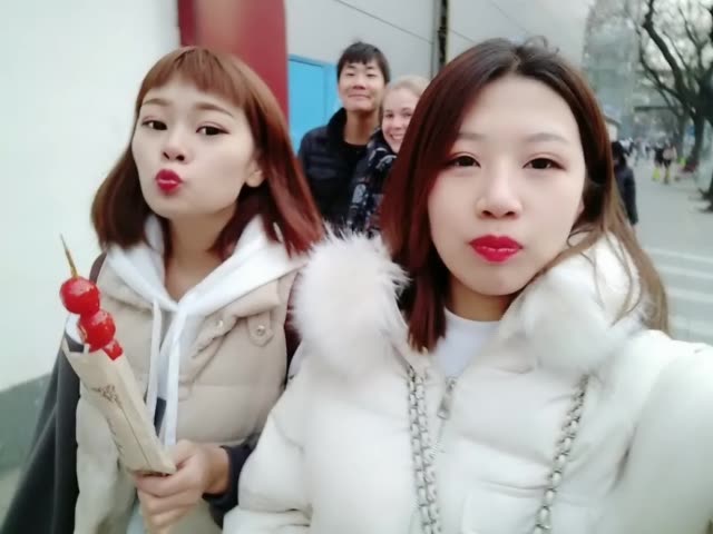 快手国际庄磊哥真实身份大揭秘_快手乞丐真实身份_快手赞是钱吗