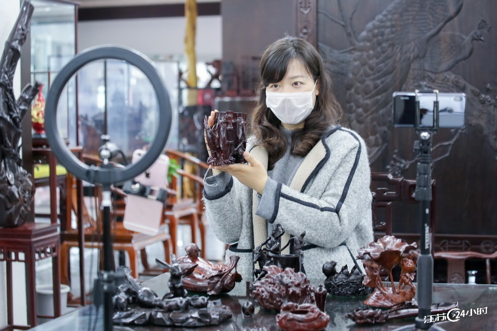 快手帮人点赞能赚钱吗_做任务点赞_快手帮忙点赞赚