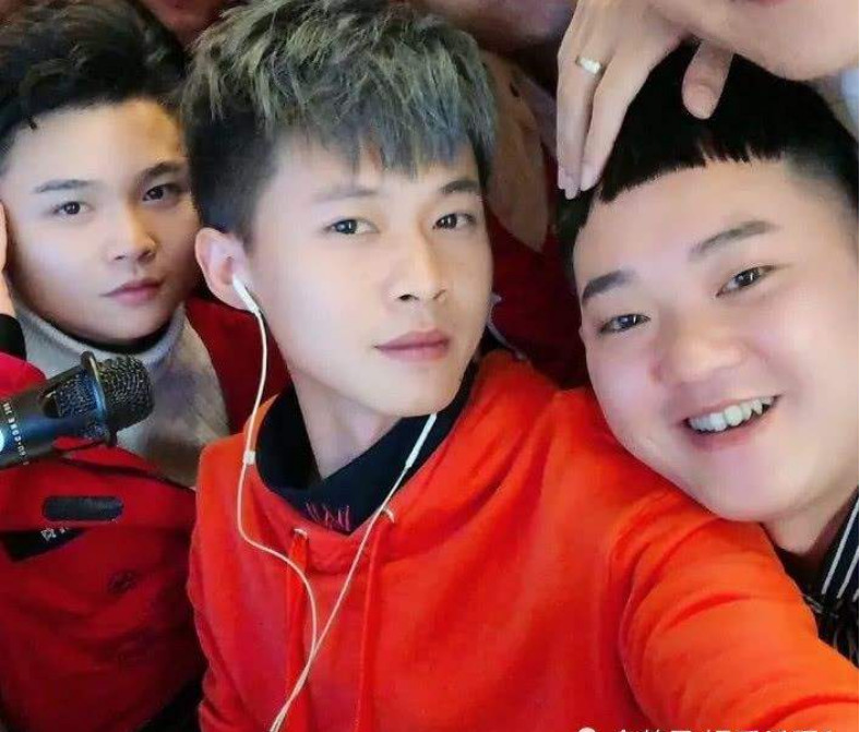 快手粉丝一千能挣多少钱_快手粉丝1千多少钱_快手粉丝一元1000个粉丝