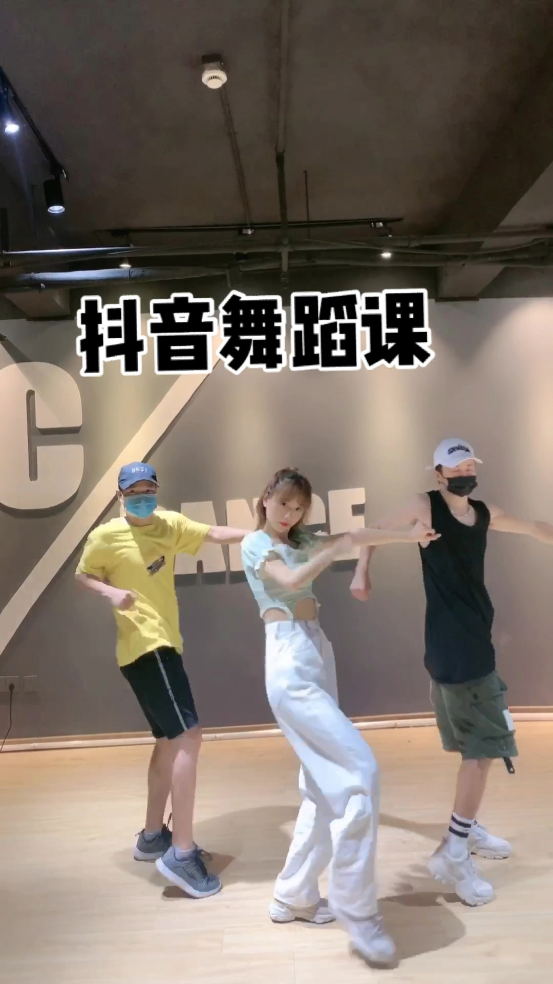 买抖音粉10个多少钱_抖音买1000粉在哪买_去哪里买抖音粉