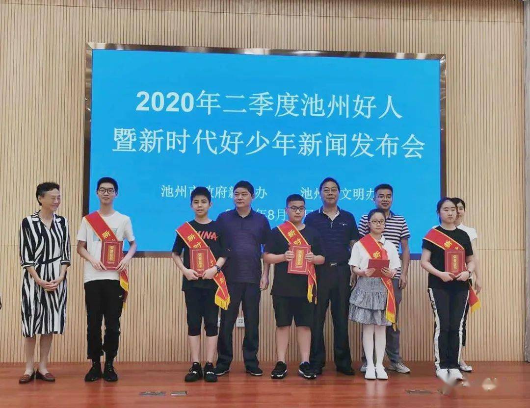 qq真人说说赞10个网站_说说真人赞平台_qq说说赞真人