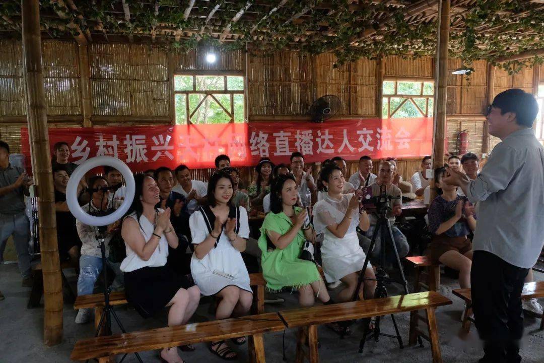 尼坤微博掉粉_快手粉丝一元5000个不掉粉_快手粉丝头条买了5000