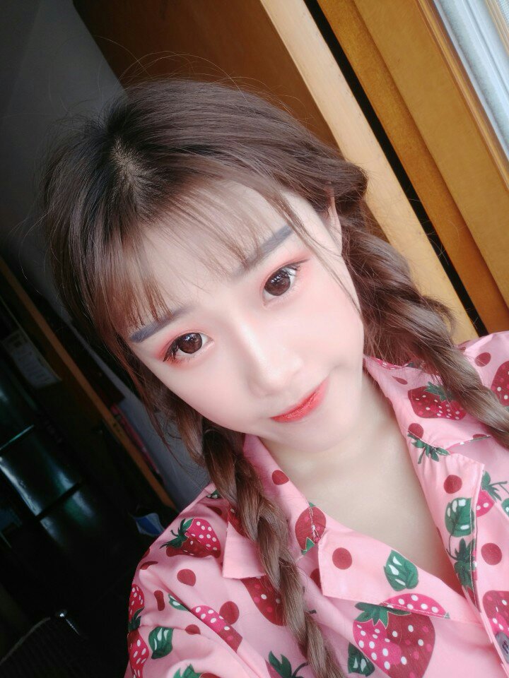 拍快手上热门有什么标准_拍快手视频上热门能挣多少钱_快手拍什么样的作品好上热门