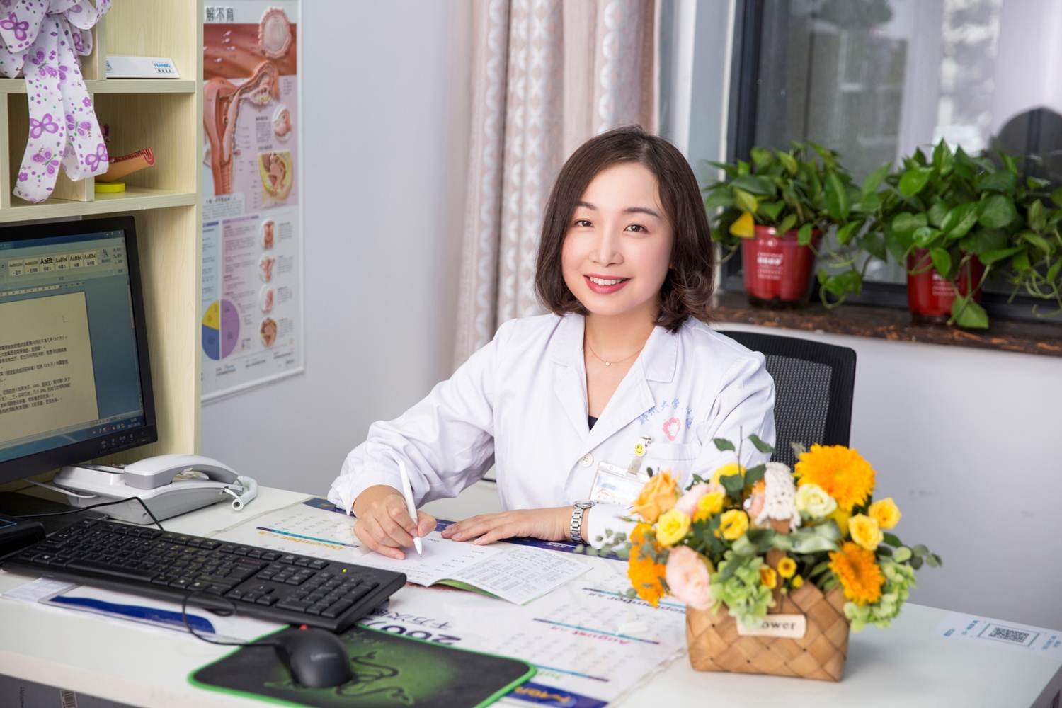 俄称若遭制裁将报复_医院称遭黑社会占领_16岁少女称遭亲父