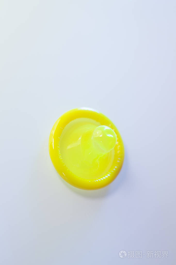 安全快乐过暑假手抄报_帅哥小虎用套_帅哥用过的安全套