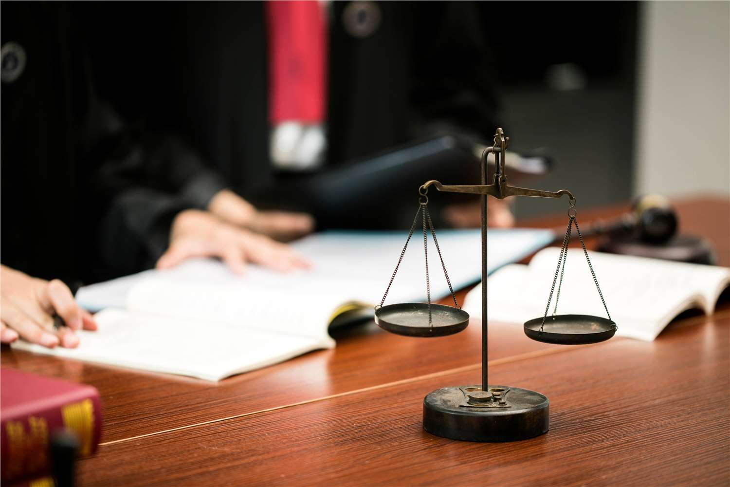 自由裁量是法律的可悲_自由裁量权是法律之喜辩论_自由裁量是法律的可喜