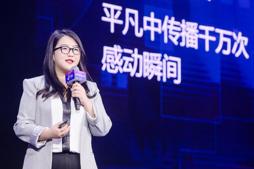 gif快手热门_热门快手名_热门快手号