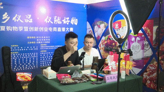 抖音币平台_抖音币购买平台_抖音买站0.5块钱100个