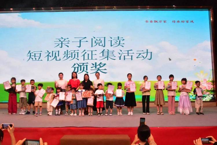 子涵快手业务平台_快手子涵爱跳舞_快手网红子涵