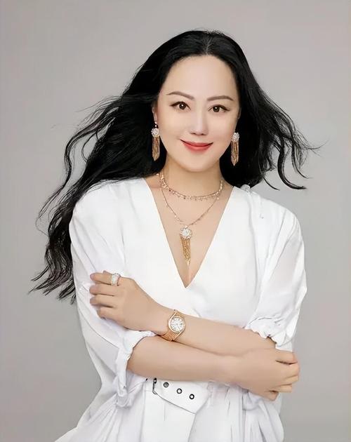 买小红书1000粉有买的吗_章小蕙小红书直播带货分析_小红书美妆品牌带货数据
